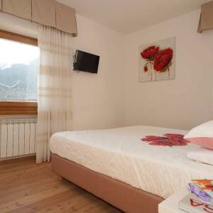 appartamento-ustecchio-camera-matrimoniale_original_copy_1