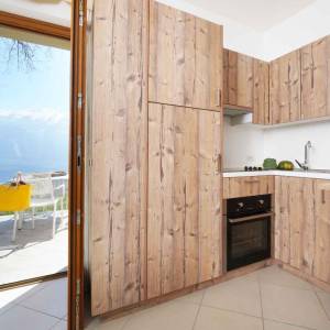 appartamento-malcesine-dettaglio-cucina_original_copy_1