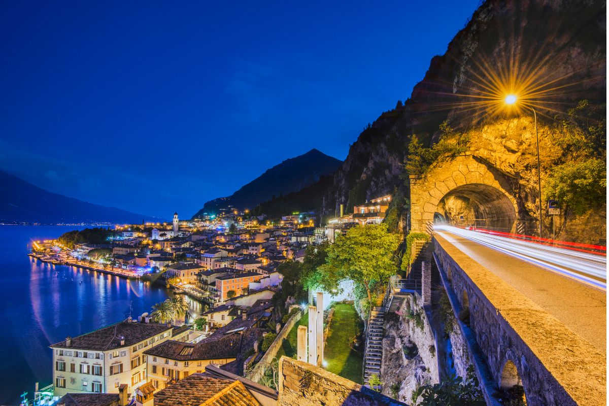 Limone sul Garda di notte